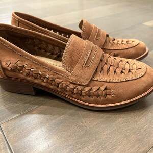 Women's Ella Round Toe Slip-on Casual Flat Loafers - Natural